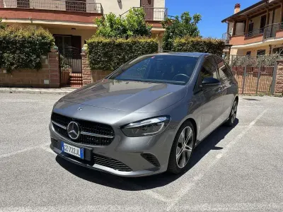 Usata Mercedes 200 Advantage 163 CV (119 kW) 2023 Grigio Utilitaria