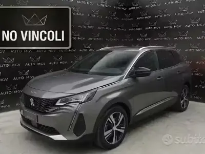 Usata Peugeot 5008 GT 131 CV (96 kW) 2023 Grigio SUV