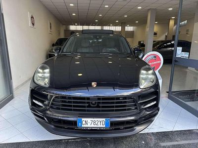Nero Usata 2019 Porsche Macan SUV | 43.990 € (Cara)