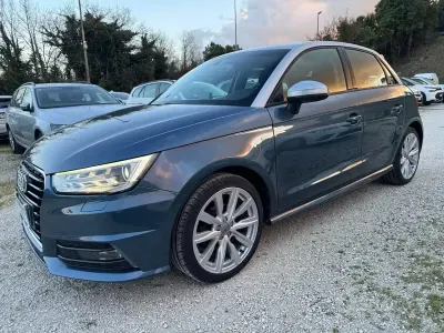 Usado Audi A1 S-Line 90 CV (66 kW) 2016 Azul Utilitario