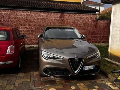 Usata Alfa Romeo Stelvio Business 179 CV (131 kW) 2017 Grigio SUV