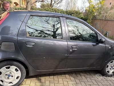 Usata Fiat Punto 2004 Grigio Utilitaria