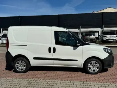 Usata Fiat Doblò Lounge 105 CV (77 kW) 2020 Bianco