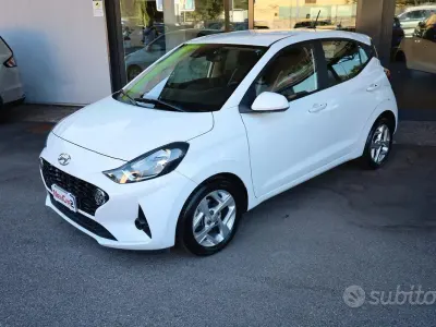 Usata Hyundai i10 Advanced 67 CV (49 kW) 2021 Bianco Utilitaria