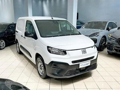 Usata Fiat Doblò 131 CV (96 kW) 2025 Bianco Monovolume