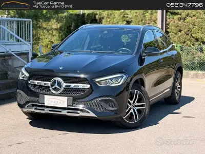 Usado Mercedes GLA200 150 CV (110 kW) 2020 Negro SUV
