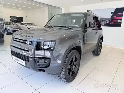 Usata Land Rover Defender SE 2023 Grigio SUV