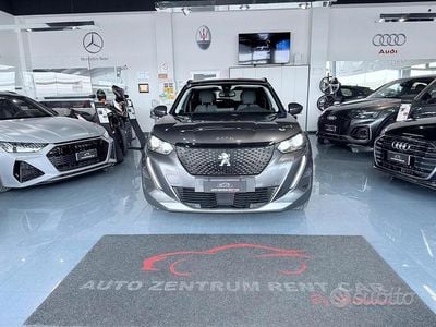Usata Peugeot 2008 Active 110 CV (80 kW) 2021 Grigio SUV