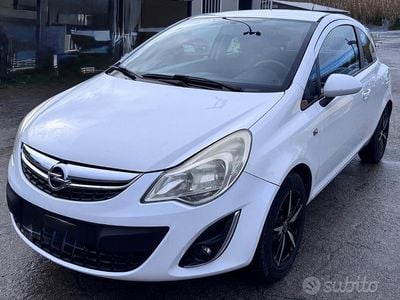 Usata Opel Corsa 86 CV (63 kW) 2011 Other Utilitaria