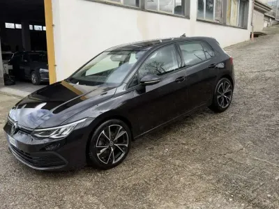 Usata VW Golf VIII Trendline 110 CV (80 kW) 2021 Other Berlina