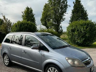 usata Opel Zafira Zafira 1.9 CDTI 120CV aut. Enjoy