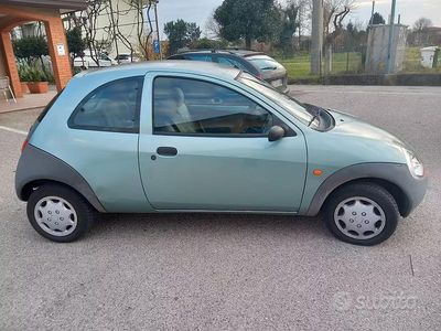 Usata Ford Ka 60 CV (44 kW) 2000 Blu Utilitaria