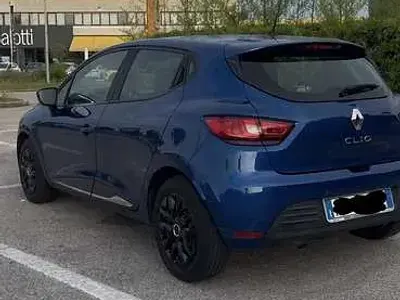 Usata Renault Clio IV Zen 90 CV (66 kW) 2019 Bluazzurro Berlina