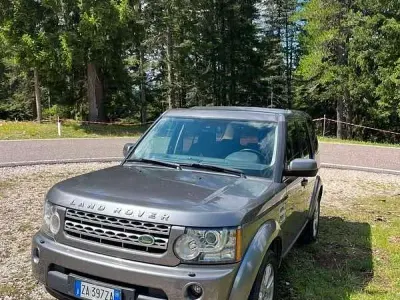 Usata Land Rover Discovery SE 245 CV (180 kW) 2010 Grigio SUV