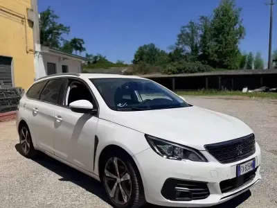 Usata Peugeot 308 Allure 131 CV (96 kW) 2019 Bianco Station wagon