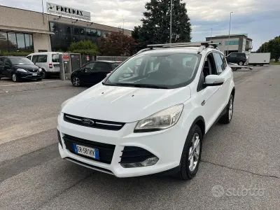 Usata Ford Kuga Titanium 140 CV (102 kW) 2013 Bianco SUV