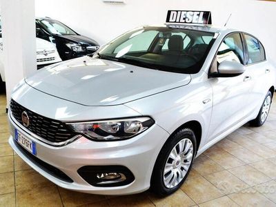 Usata Fiat Tipo Opening Edition 121 CV (88 kW) 2016 Argento Berlina