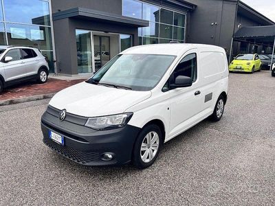 Usata VW Caddy Business 122 CV (89 kW) 2022 Bianco Monovolume