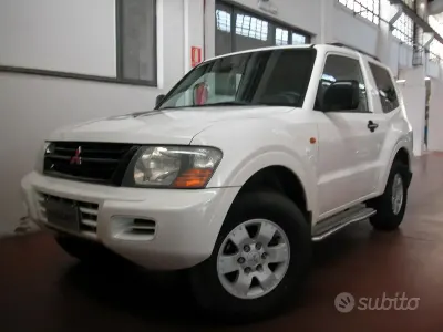 Usata Mitsubishi Pajero 115 CV (84 kW) 2002 Bianco SUV