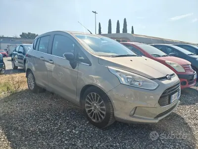 Usata Ford B-MAX Titanium 100 CV (73 kW) 2012 Monovolume