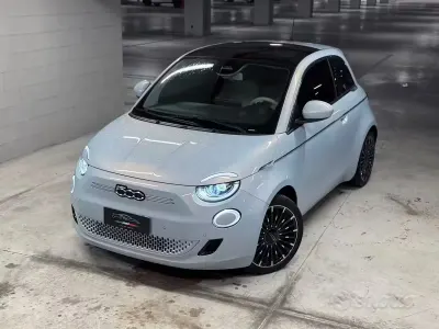 Second-hand Fiat 500e La Prima 42 kW (58 CP) 2021 Albastru Berlinǎ
