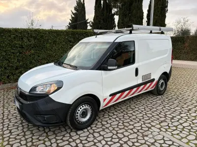 Usata Fiat Doblò 120 CV (88 kW) 2020 Bianco Monovolume