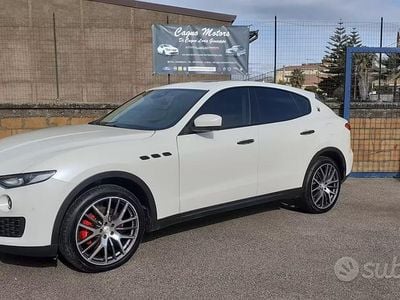 Usata Maserati Levante 275 CV (202 kW) 2017 Bianco SUV