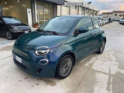 Usata Fiat 500e Passion 86 kW (118 CV) 2020 Grigio Cabrio