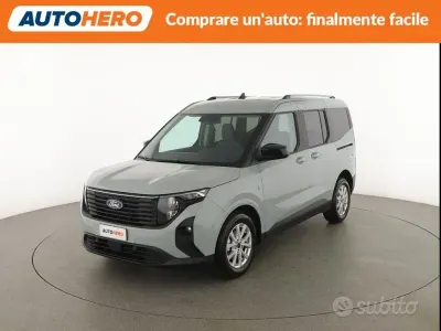 Begagnad Ford Tourneo Courier Titanium 125 HK (91 kW) 2024 Grå Minibuss