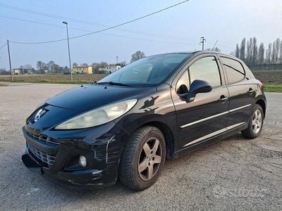 Usata Peugeot 207 70 CV (51 kW) 2011 Nero Berlina
