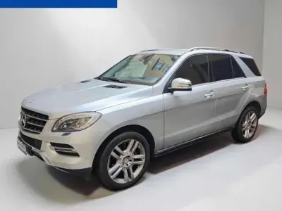 Usata Mercedes ML250 204 CV (150 kW) 2014 Grigio metallizzato SUV