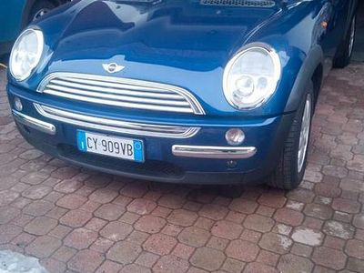 Usata Mini Cooper 116 CV (85 kW) 2004 Blu Utilitaria