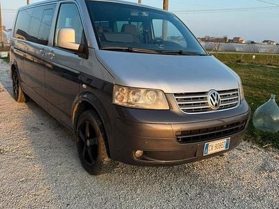 Usata VW Caravelle 2005 Grigio Monovolume