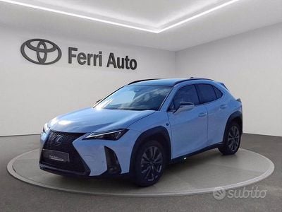 Usata Lexus UX 250h 184 CV (135 kW) 2024 Nero SUV