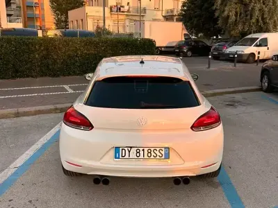 Usata VW Scirocco 122 CV (89 kW) 2009 Bianco Coupé
