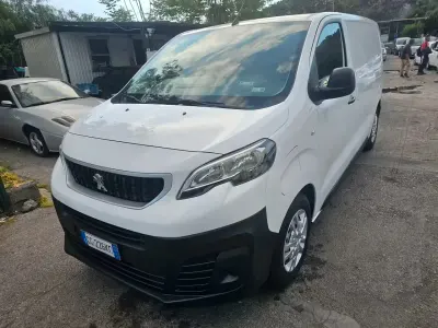 Usata Peugeot e-Expert Premium 56 kW (77 CV) 2022 Bianco Furgone