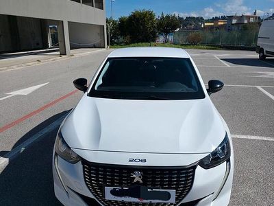 Usata Peugeot 208 Allure 100 CV (73 kW) 2022 Bianco Utilitaria