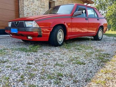 Usata Alfa Romeo 75 185 CV (136 kW) 1987 Rosso Berlina