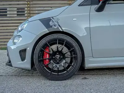 Usata Abarth 595 Pista 160 CV (117 kW) 2018 Grigio Berlina