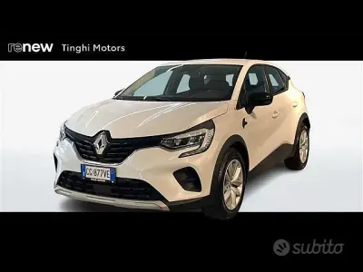 Usata Renault Captur Zen 94 CV (69 kW) 2022 Bianco SUV