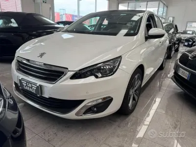 Usata Peugeot 308 Allure 116 CV (85 kW) 2013 Bianco Berlina