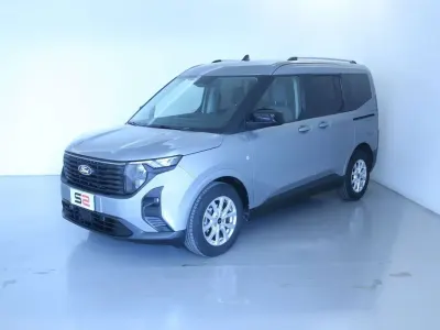 Usata Ford Tourneo Courier Titanium 125 CV (91 kW) 2025 Argento Monovolume