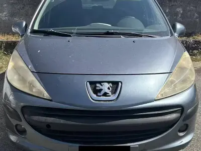 Usata Peugeot 207 88 CV (64 kW) 2006 Grigio Utilitaria