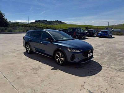 Usata Ford Focus Active 125 CV (91 kW) 2023 Blu metallizzato Station wagon