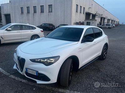 Usata Alfa Romeo Stelvio Veloce 210 CV (154 kW) 2024 Bianco SUV