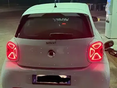 Usata Smart ForFour 61 CV (44 kW) 2019 Bianco Utilitaria