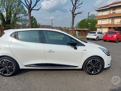 Second-hand Renault Clio IV Intens 75 CP (55 kW) 2019 Alb Hatchback
