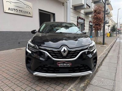 Usata Renault Captur Zen 100 CV (73 kW) 2021 Nero SUV