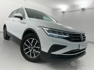 Usata VW Tiguan Life 150 CV (110 kW) 2023 Bianco SUV