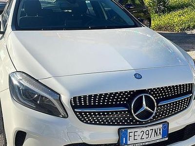Usata Mercedes A160 102 CV (75 kW) 2016 Bianco Utilitaria